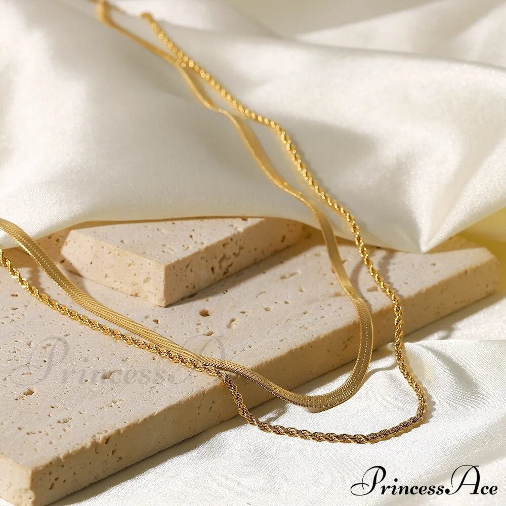 Lennon Elegant Necklace