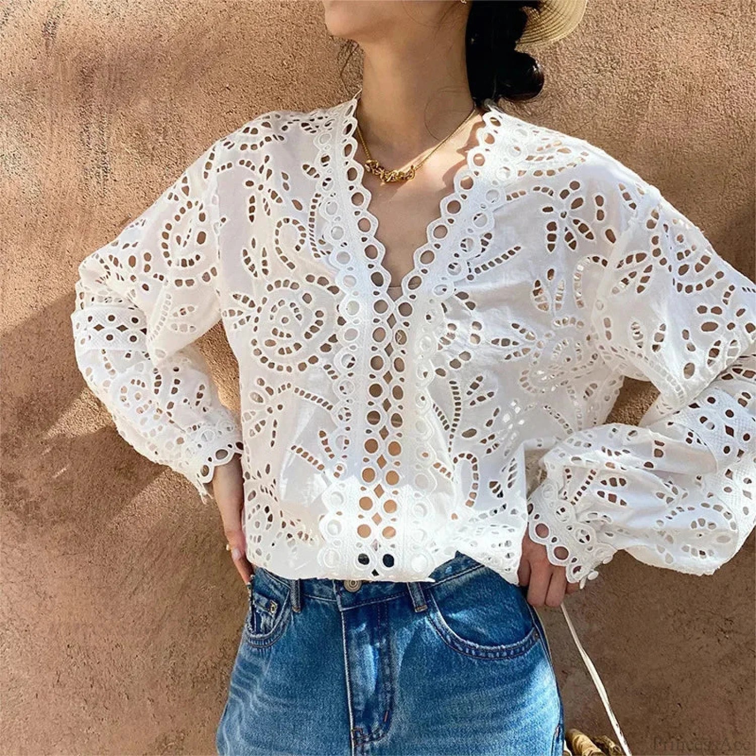 Long Sleeve V-Neck Hollow Out Floral Lace Boho Blouse White / S bohoblouse-250126