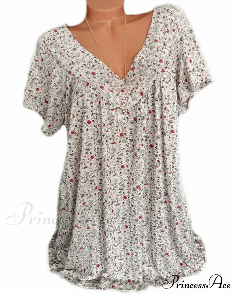 Loose Short-Sleeved V-Neck Tee