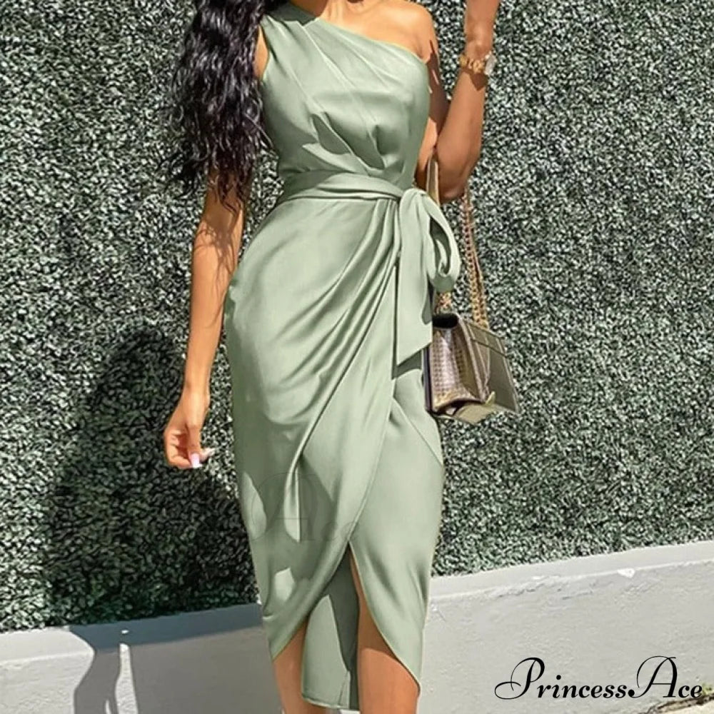 One Party Bodycon - Gown Ruched Shoulder Style