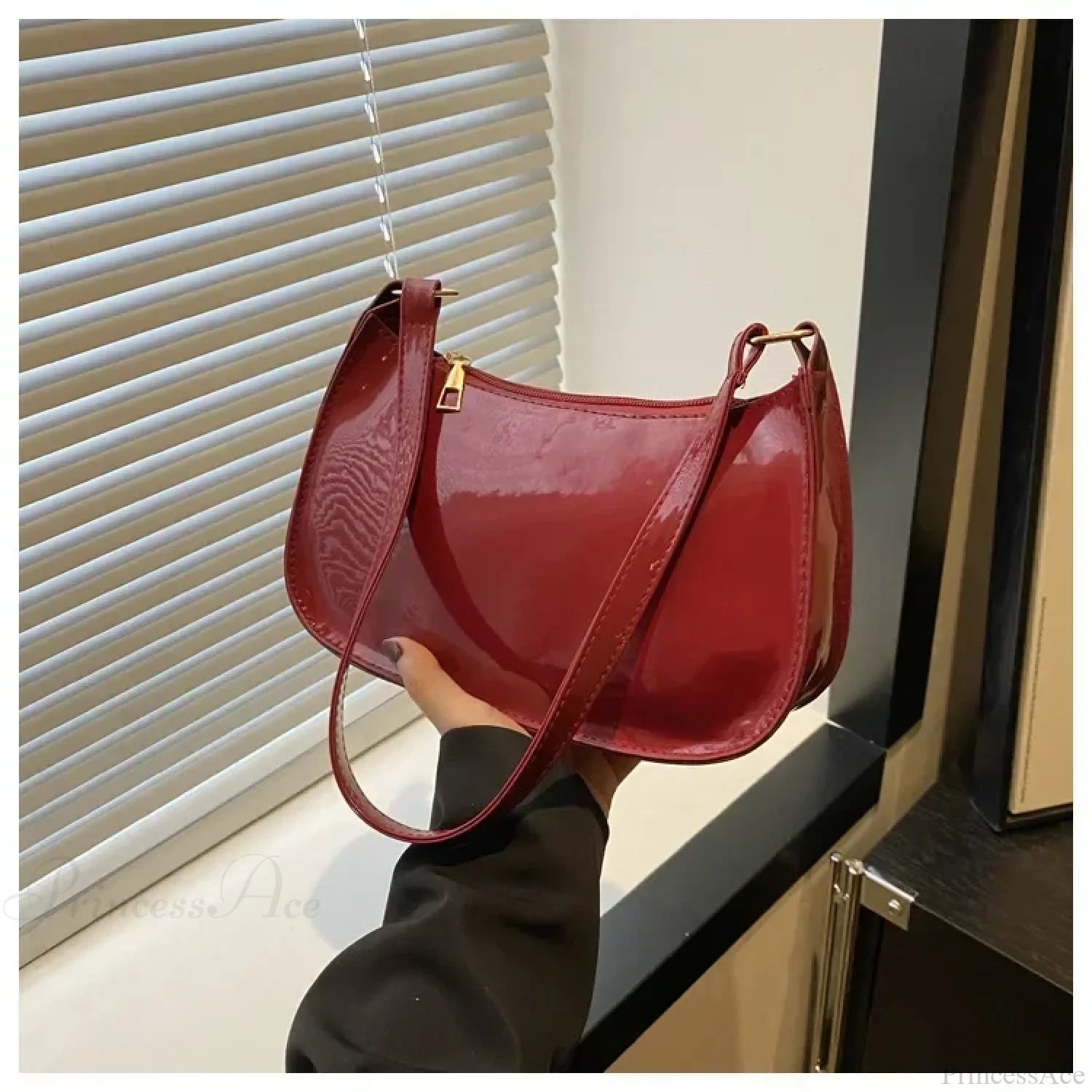 Patent Leather Versatile Fashion Shoulder Bag Red shoulder-250126