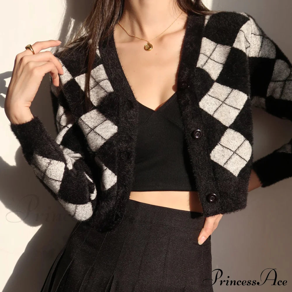 Plaid Black White Knitted Cardigan