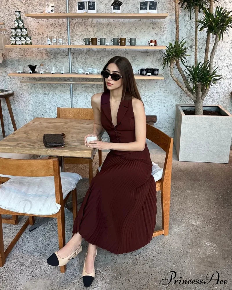 Pleated Midi Skirt Charming And Vest Set