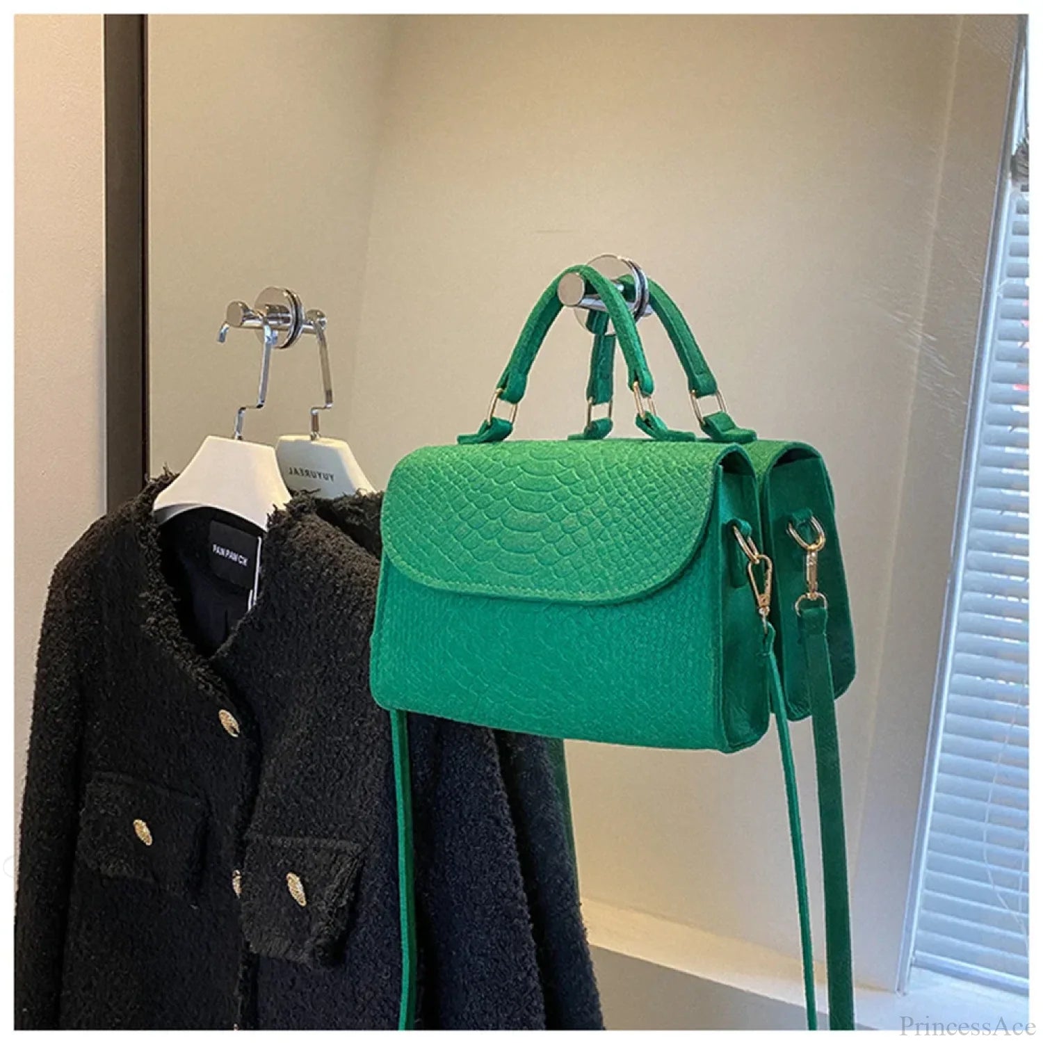 Retro Luxury Square Designer Crossbody crossbody-250126