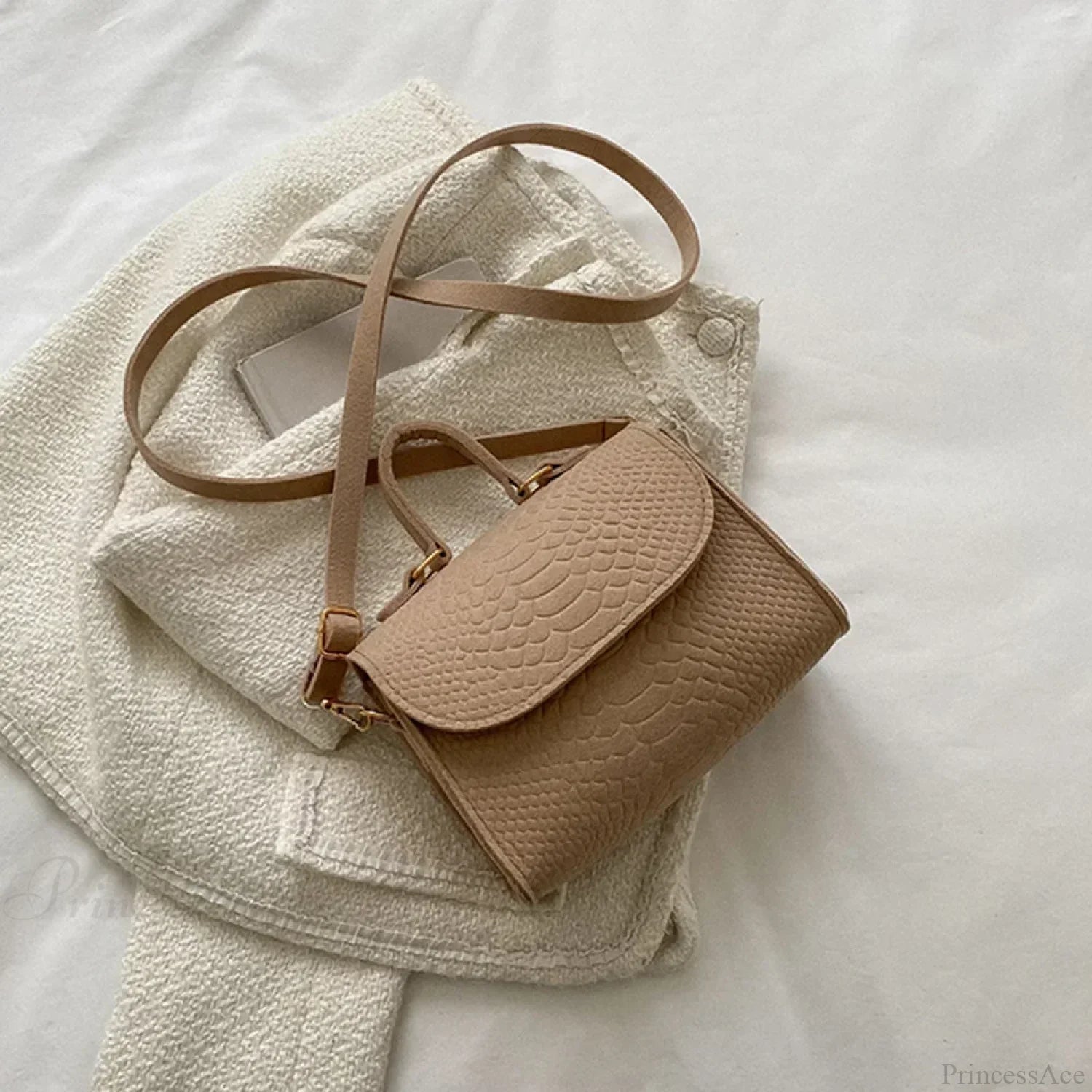 Retro Luxury Square Designer Crossbody crossbody-250126