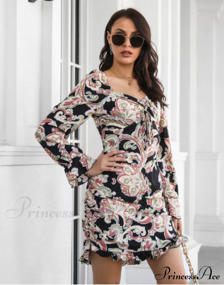 Ruffled Skirt With Printed Word Collar L / Black