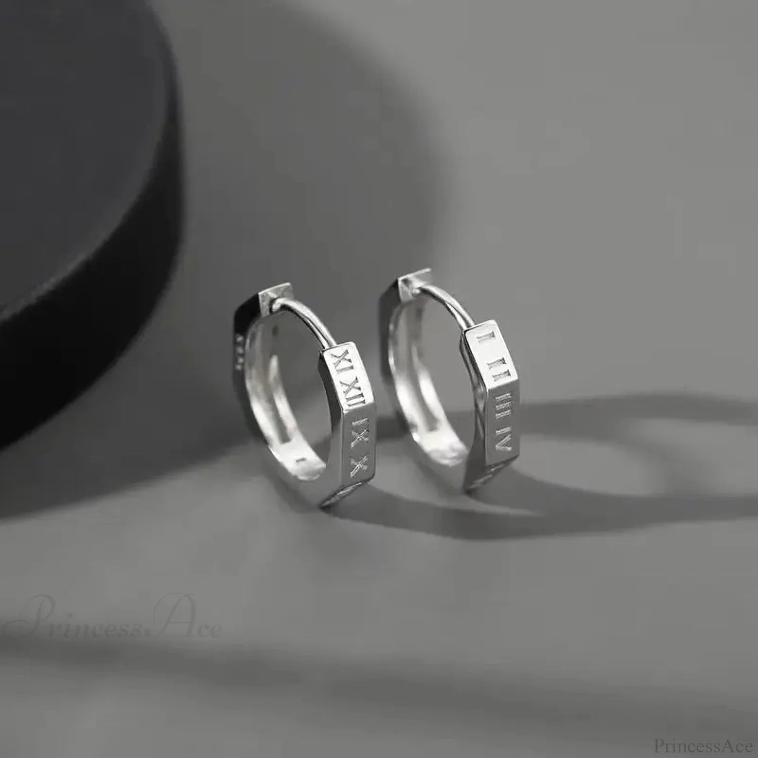 Shiny Thorns Circle Little Rebel Earring Silver3