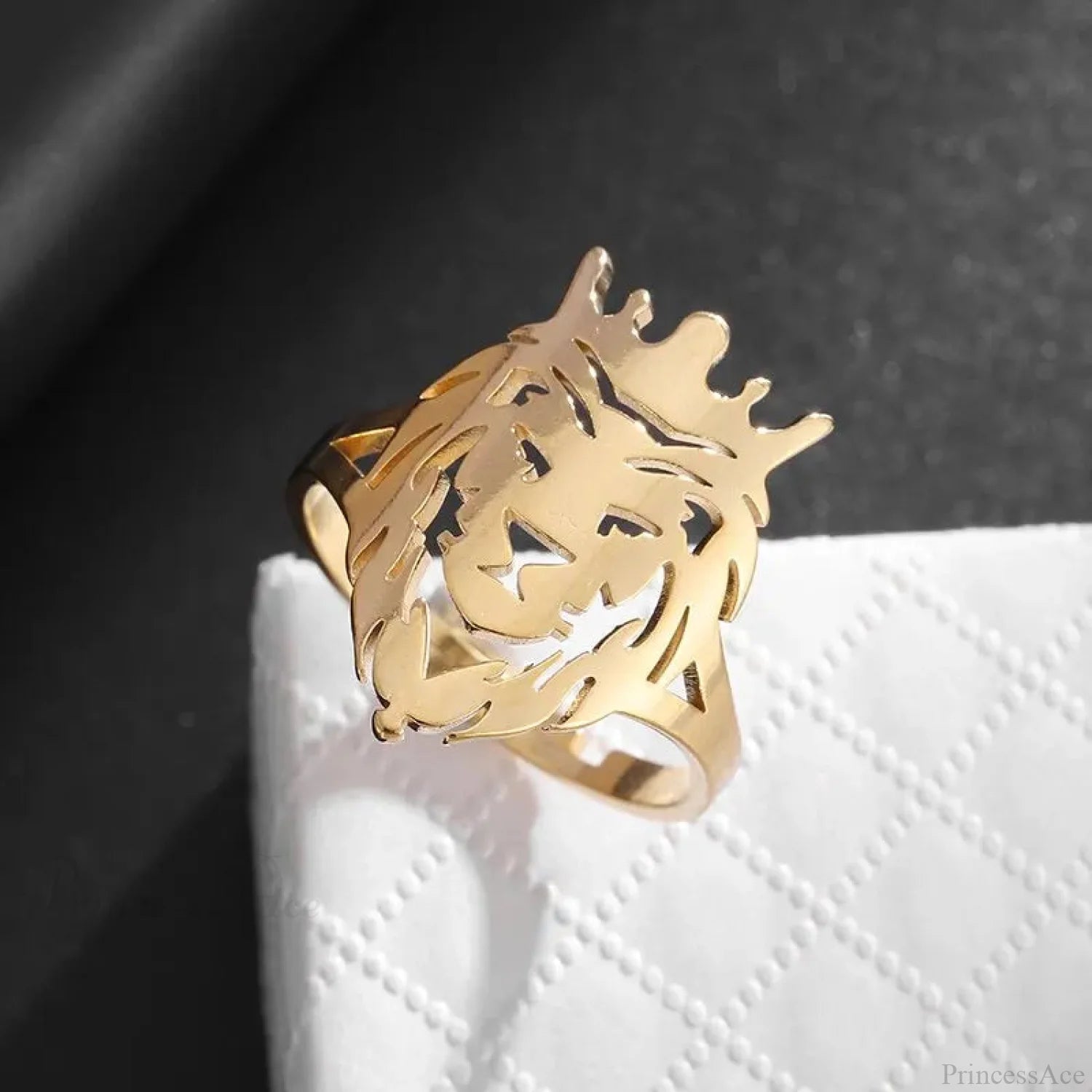 Sinister Eye Style Gothic Pointer Ring gold