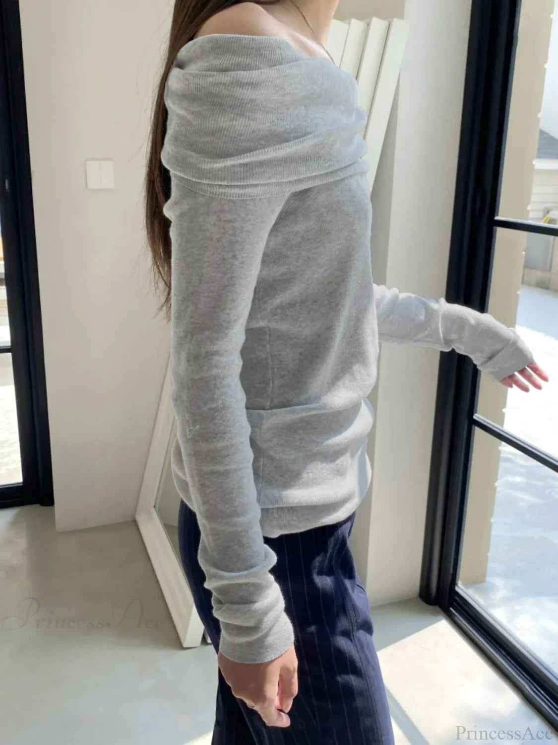 Slim Off-Shoulder Solid Slash Neck Long Sleeve Knit Top knittop-250126