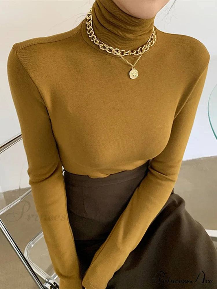 Slim Velvet Turtleneck Minimalist Tops