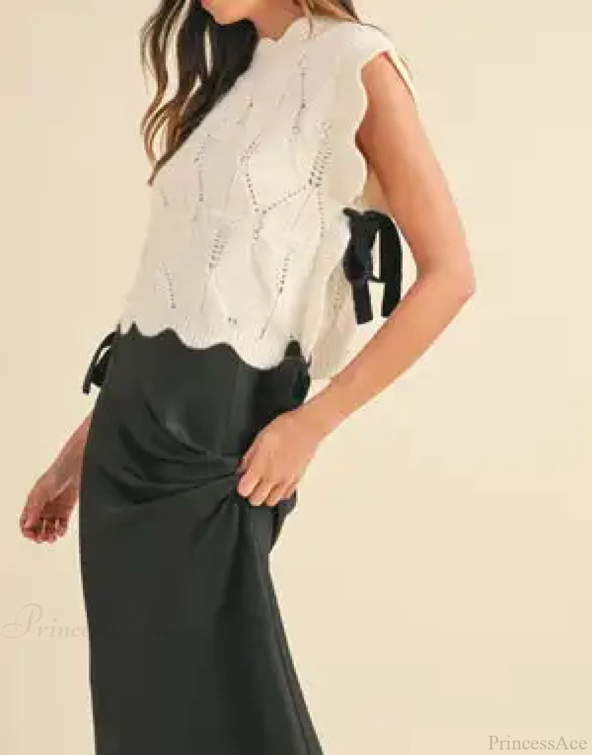 Solid Color Scalloped Trim Warm Sweater