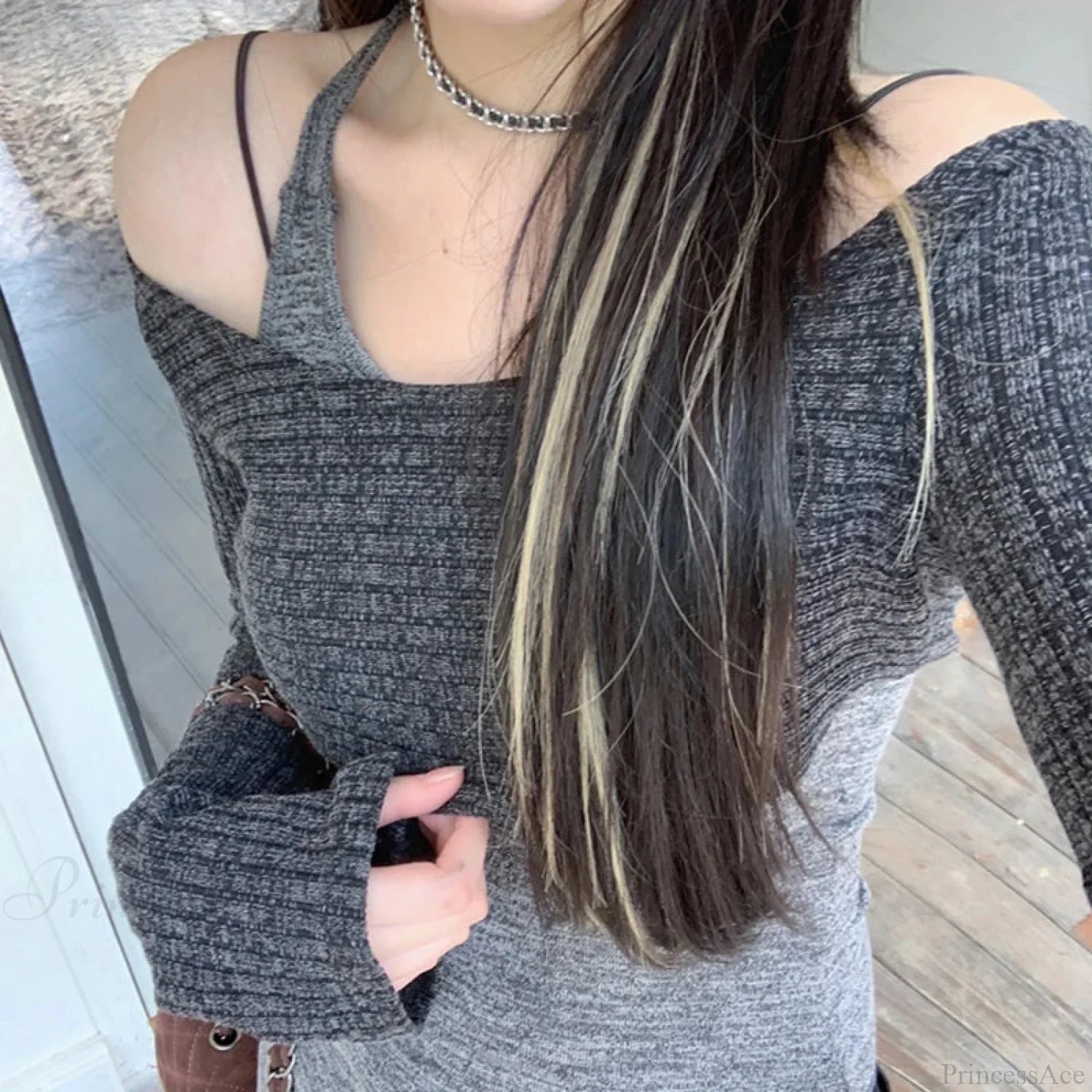 Solid Tank Tie-Up Halter Backless Long Sleeve Knit Top knittop-250126