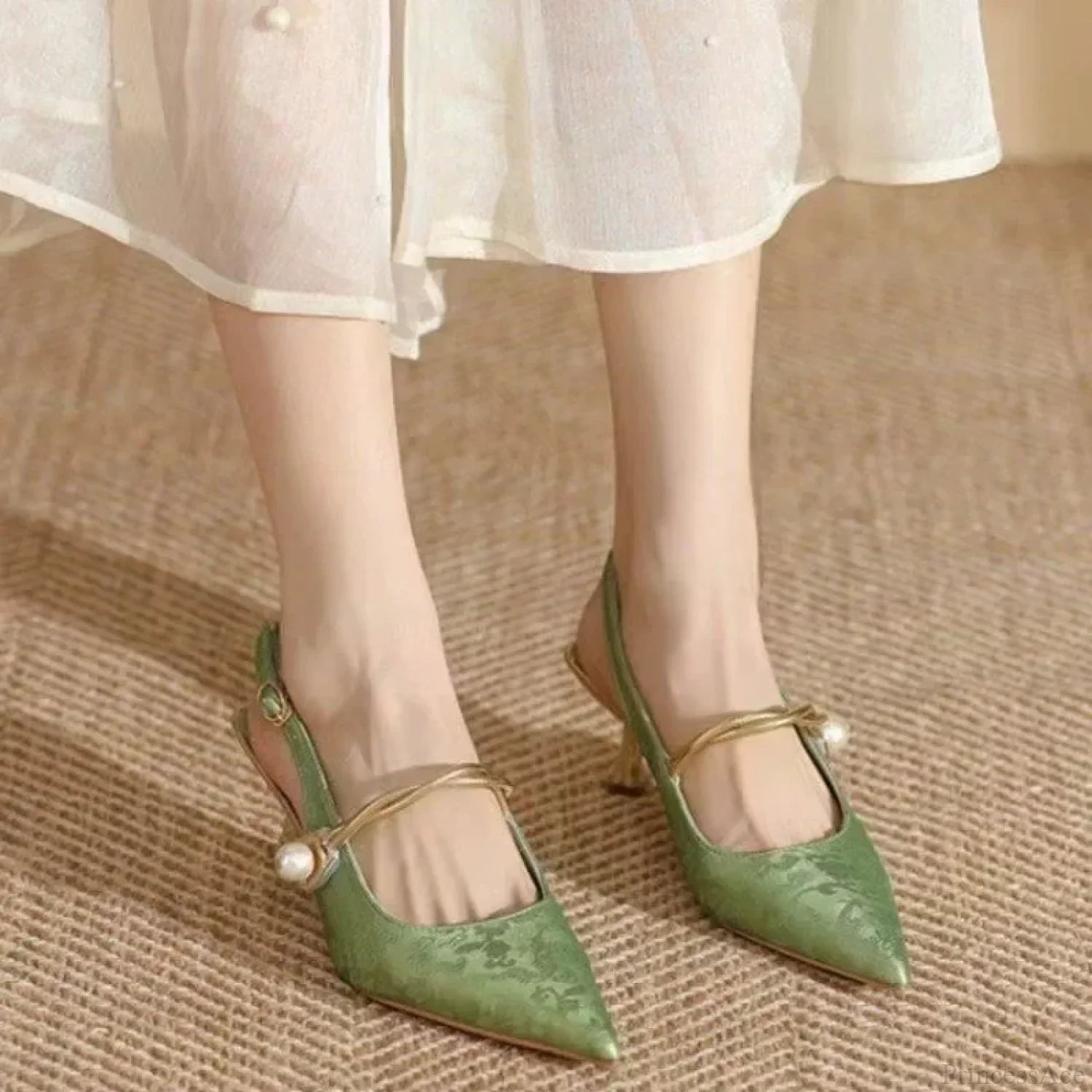 Summer Fashion Pointed Pearl Sexy High Heels Banquet Women Low Heel Pump light green / 35