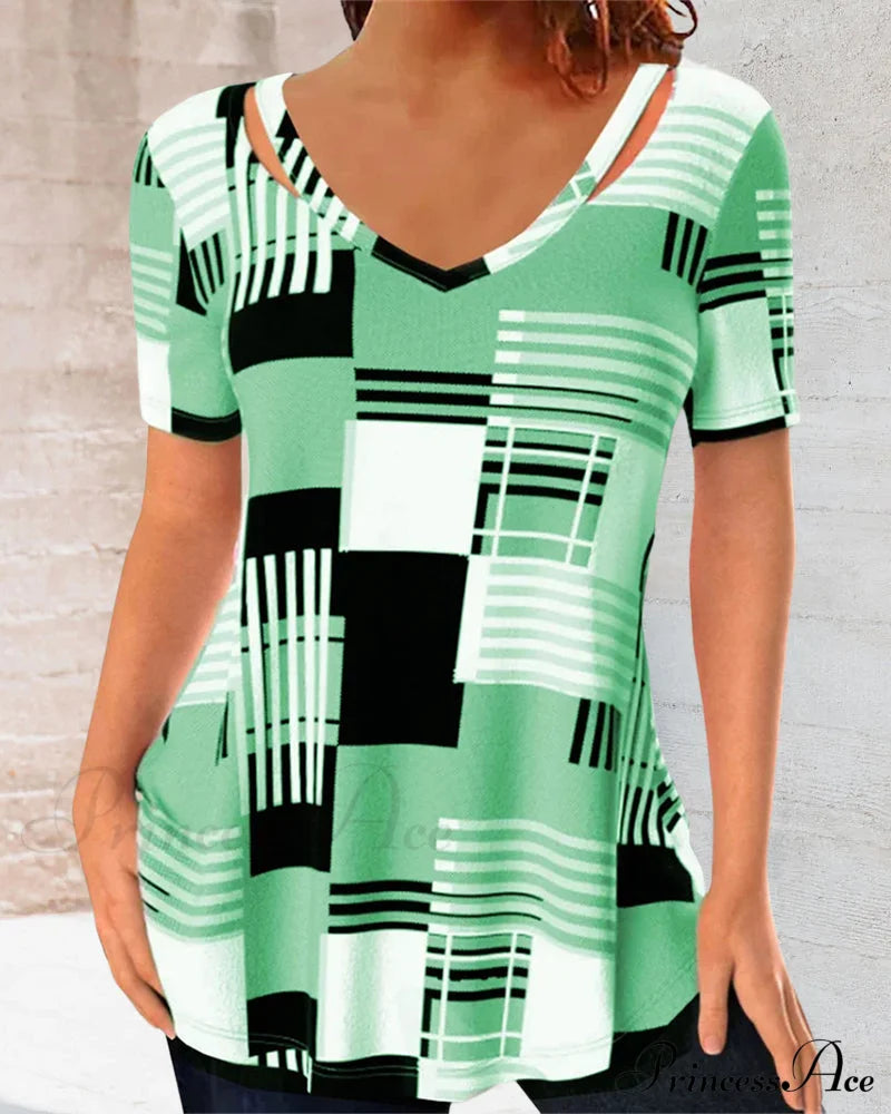 T-Shirt Check With V-Neck Print T-Shirts