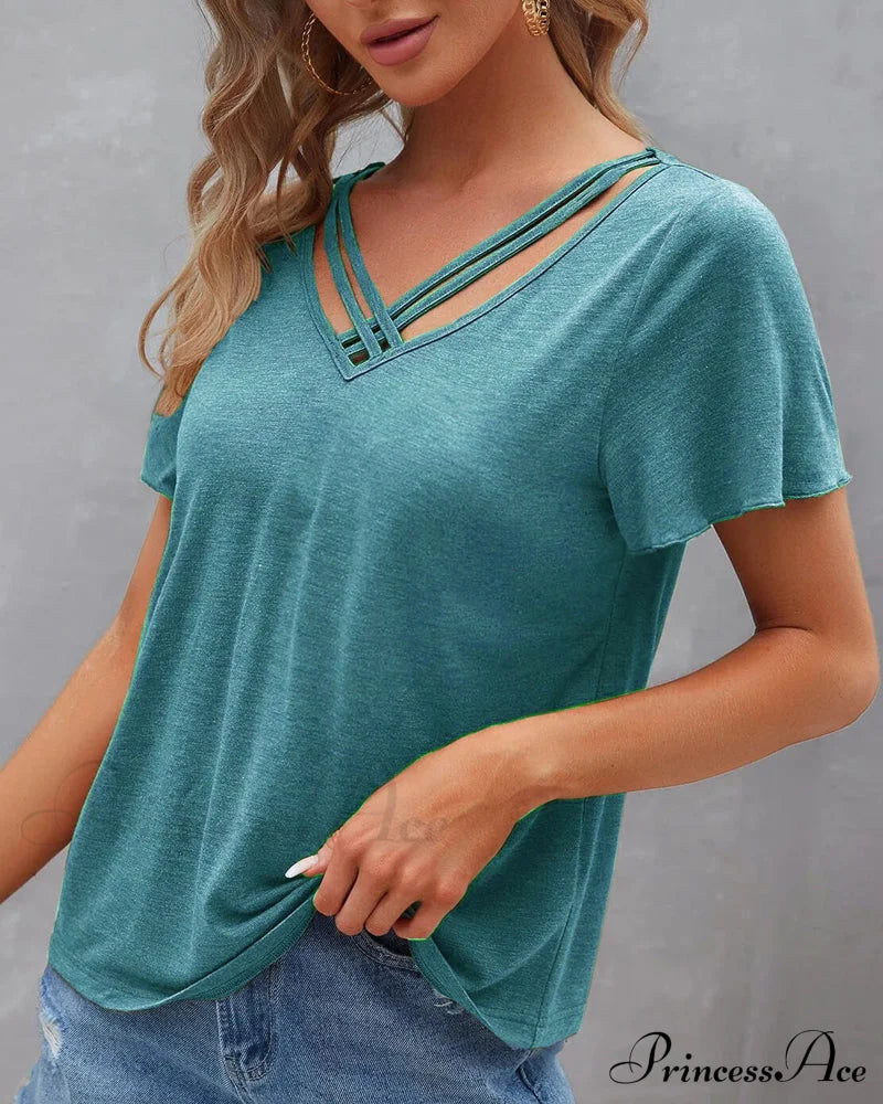 T-Shirt In Solid Cut Out Color T-Shirts