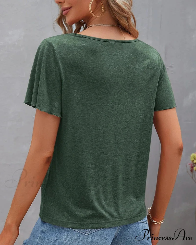 T-Shirt In Solid Cut Out Color T-Shirts
