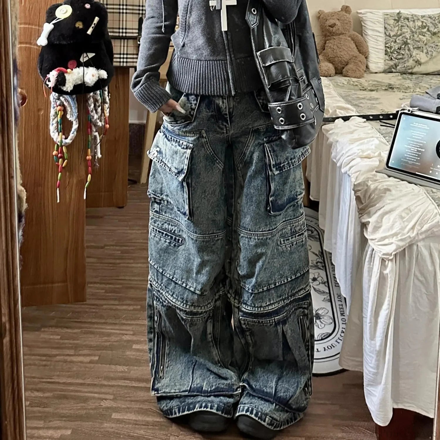 Tall Waist Dark Multi-Pocket Pant