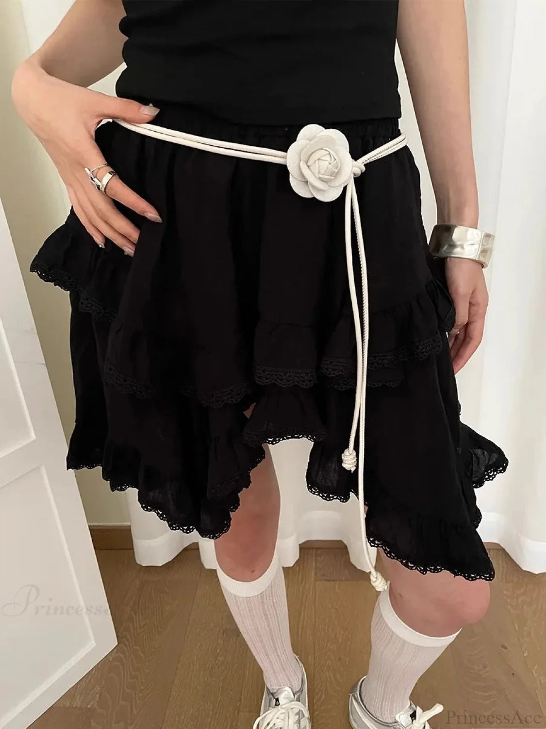 Unconventional Mysterious Flowery Cord Girdle