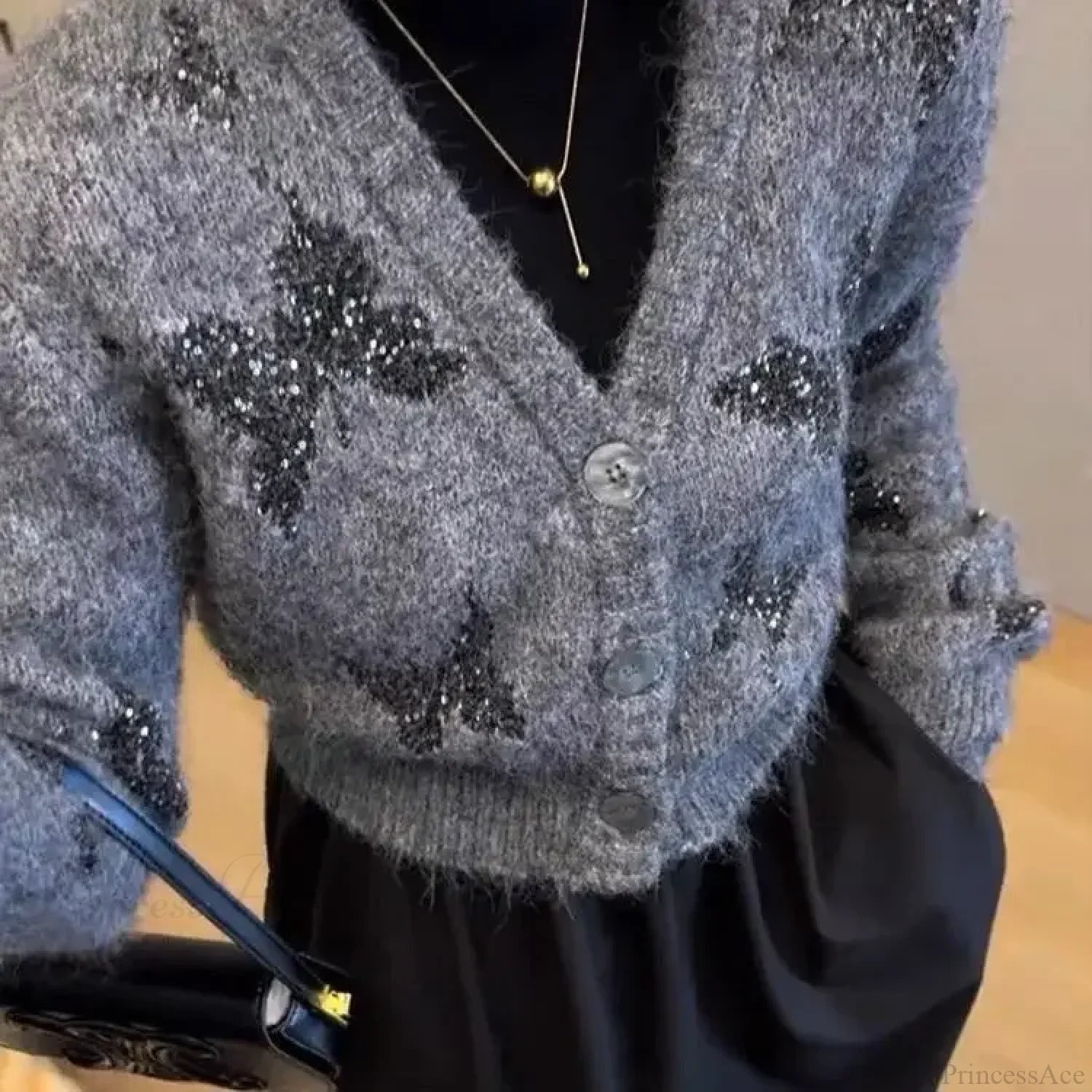 V-Neck Butterfly Glitter Knit Cardigan Cardigan-241208