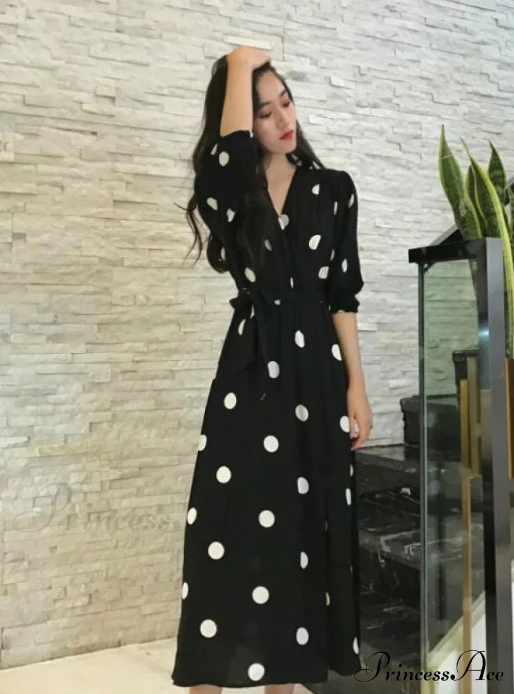 V-Neck Women’s Long Casual Dress With Half Sleeves And Polka Dots Dresses