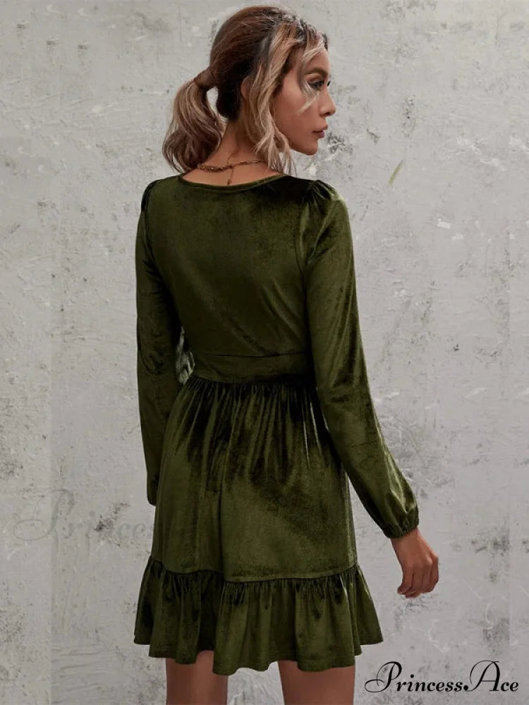 Velvet Ruffled Dress With Deep V-Neck And Puff Sleeves S / Black