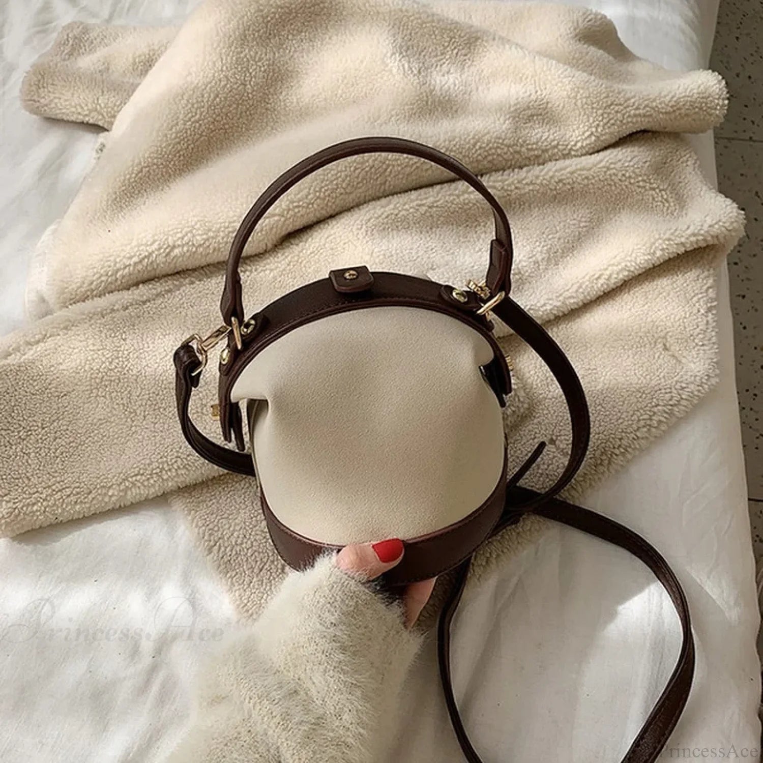 Vintage Fashion Female Bucket Shoulder Handbag 1 handbag-250126