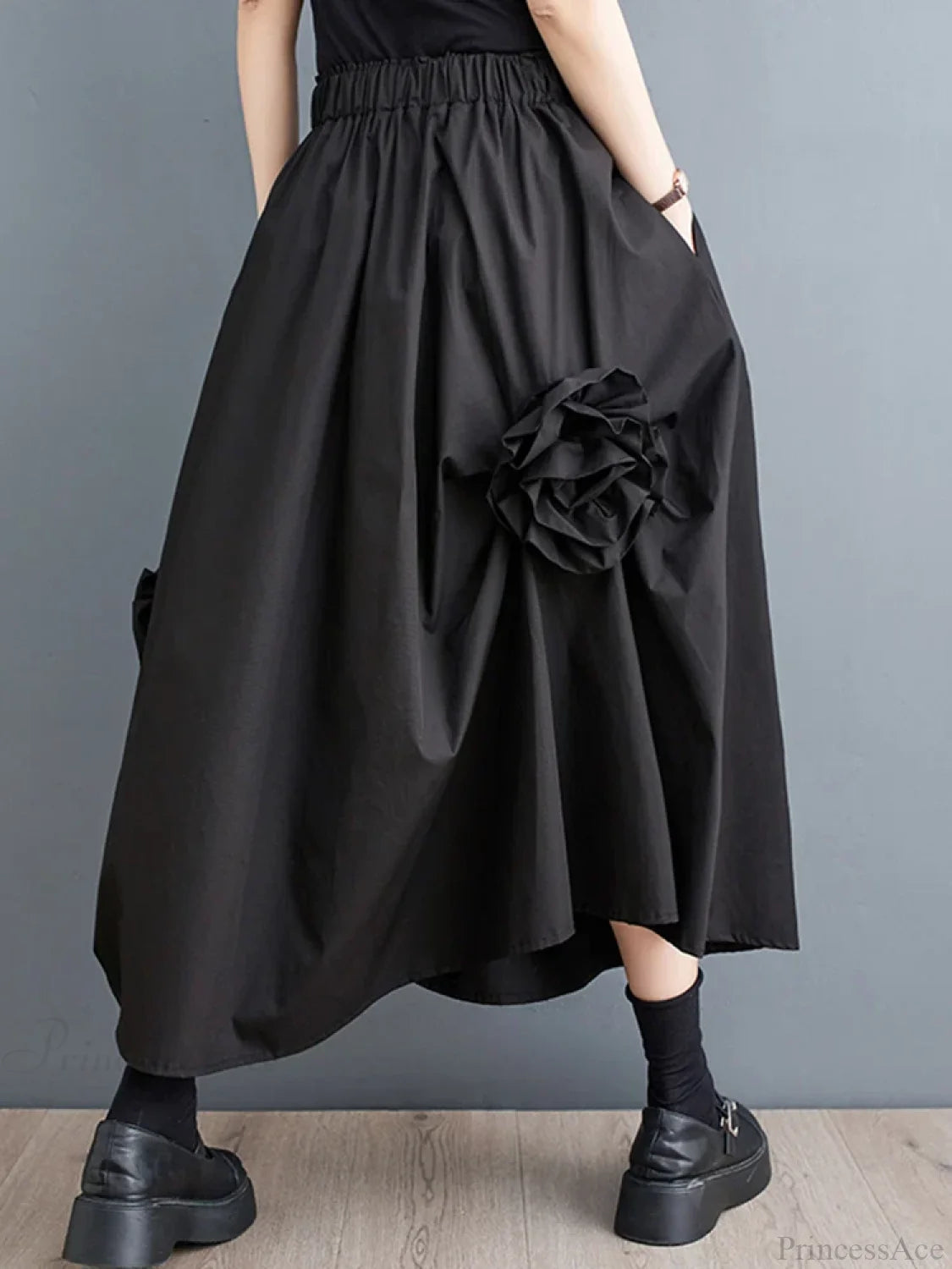 Vintage Floral Loose Midi Skirt Black / One Size