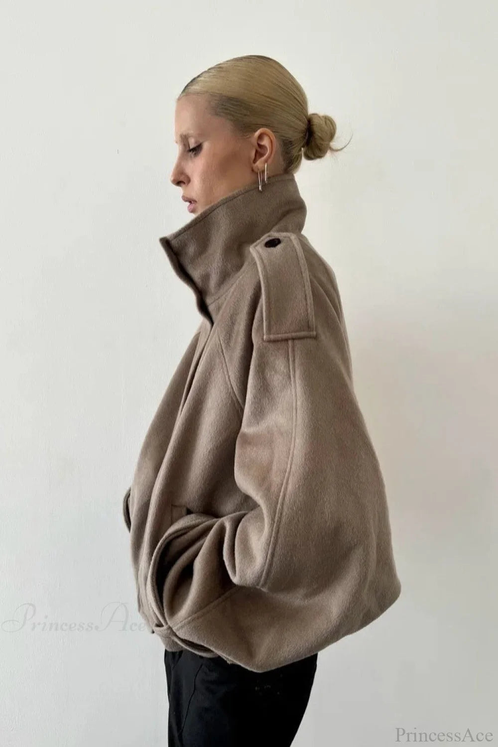 Vintage Stand Collar Buttoned Short Wool Coat