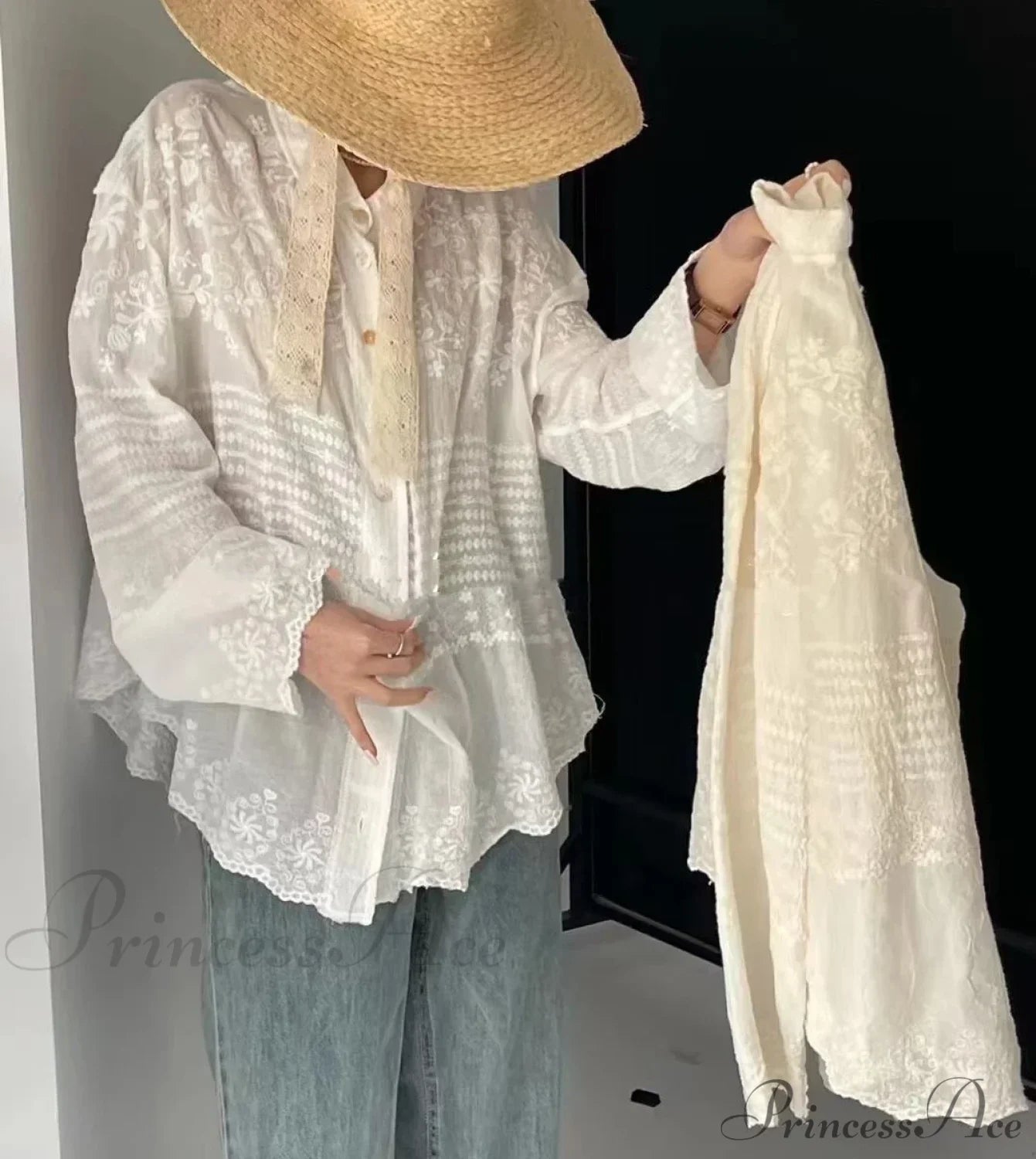 White Cotton Embroidery Lace Long Sleeve Boho Beach Blouse bohoblouse-250126
