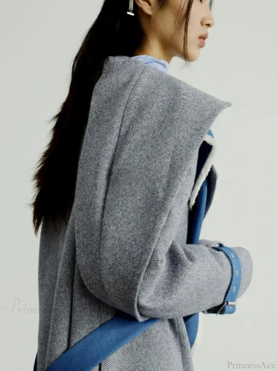 Women’s Woolen Removable Contrast Overcoat